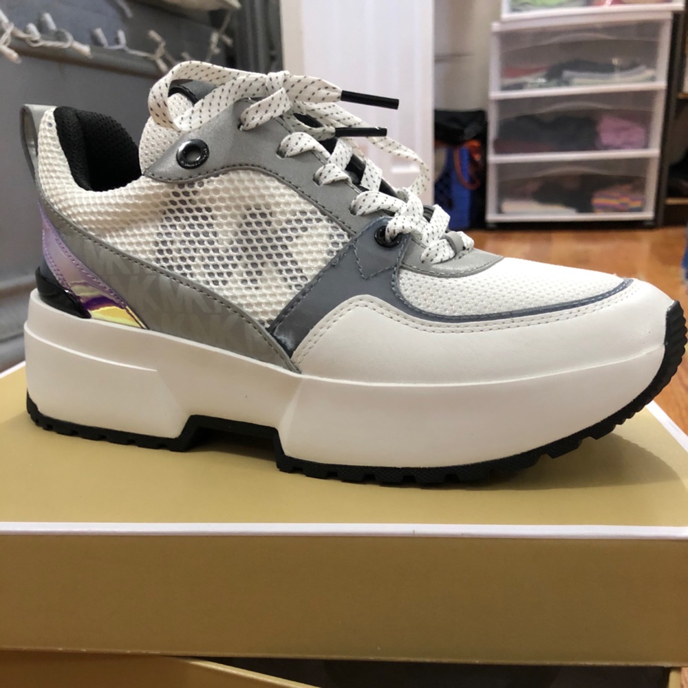 BRAND NEW